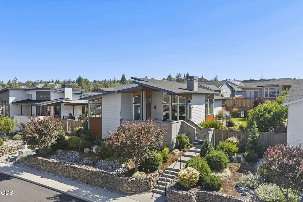 3480 SW 45th Street Redmond OR 97756