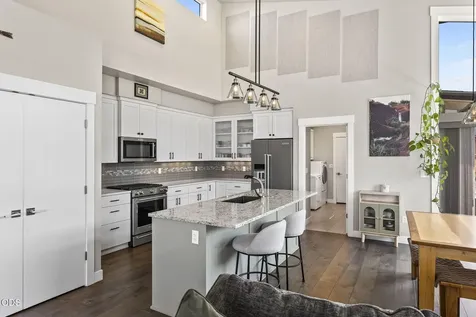 3480 SW 45th Street Redmond OR 97756
