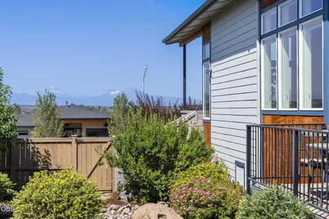 3480 SW 45th Street Redmond OR 97756