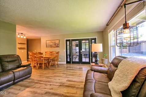 2162 Happy Valley Drive Medford OR 97501