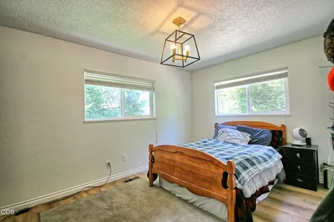 2162 Happy Valley Drive Medford OR 97501