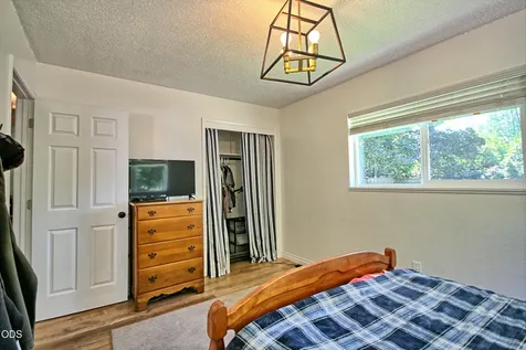 2162 Happy Valley Drive Medford OR 97501