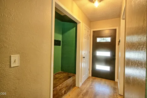 2162 Happy Valley Drive Medford OR 97501