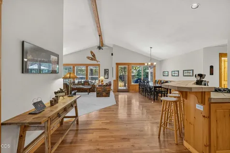 57641 Splitrock Lane Sunriver OR 97707