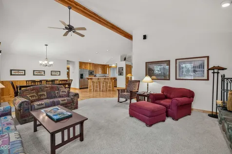 57641 Splitrock Lane Sunriver OR 97707