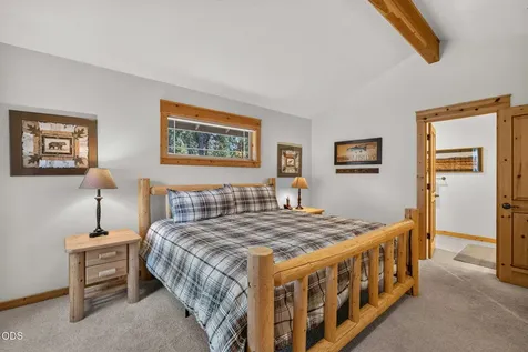 57641 Splitrock Lane Sunriver OR 97707