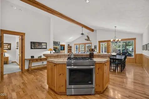 57641 Splitrock Lane Sunriver OR 97707