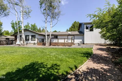 21035 Clairaway Avenue Bend OR 97702