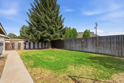 1242 SE 8th Street Prineville OR 97754