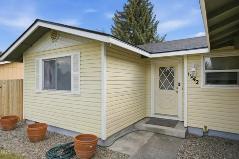 1242 SE 8th Street Prineville OR 97754