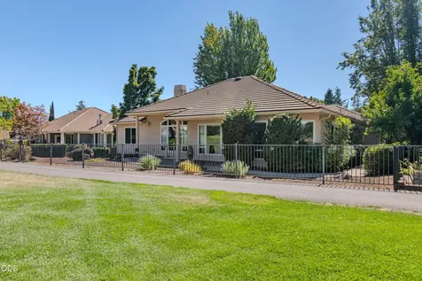 401 Golf View Drive Medford OR 97504