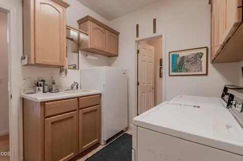 401 Golf View Drive Medford OR 97504
