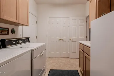 401 Golf View Drive Medford OR 97504