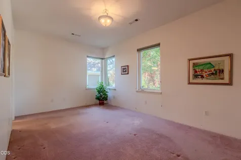 401 Golf View Drive Medford OR 97504