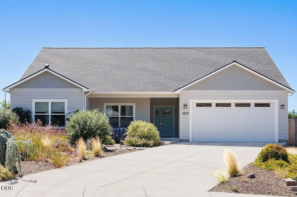 2837 Morning View Drive Medford OR 97504