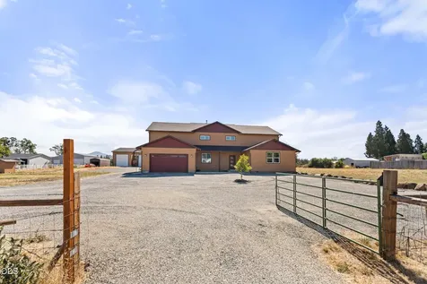 1213 Casino Road Medford OR 97501