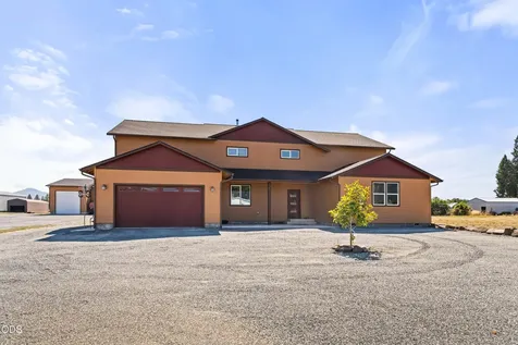 1213 Casino Road Medford OR 97501