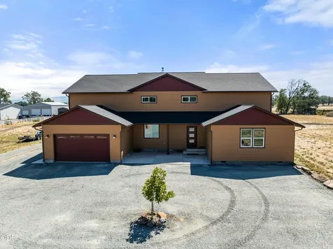 1213 Casino Road Medford OR 97501