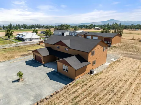 1213 Casino Road Medford OR 97501