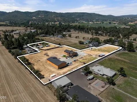 1213 Casino Road Medford OR 97501