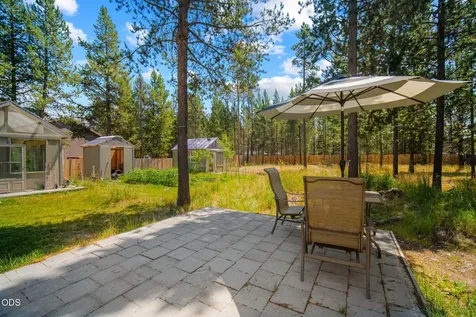 17465 Snow Goose Road Bend OR 97707
