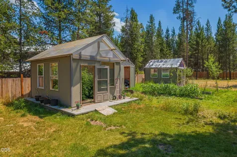 17465 Snow Goose Road Bend OR 97707