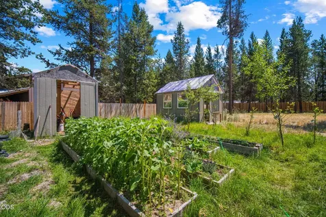 17465 Snow Goose Road Bend OR 97707