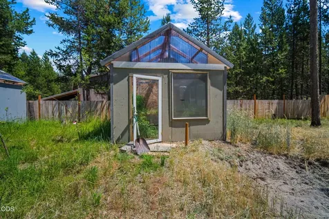 17465 Snow Goose Road Bend OR 97707