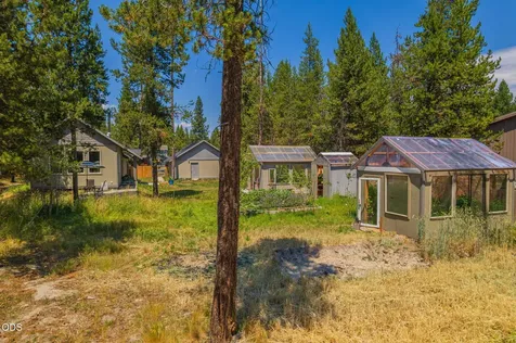 17465 Snow Goose Road Bend OR 97707