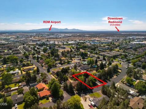 1730 SW Canyon Drive Redmond OR 97756