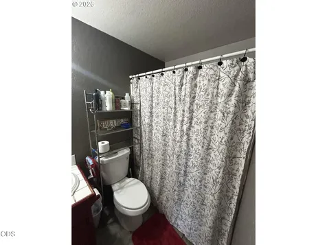 2122 Hill Way Medford OR 97504