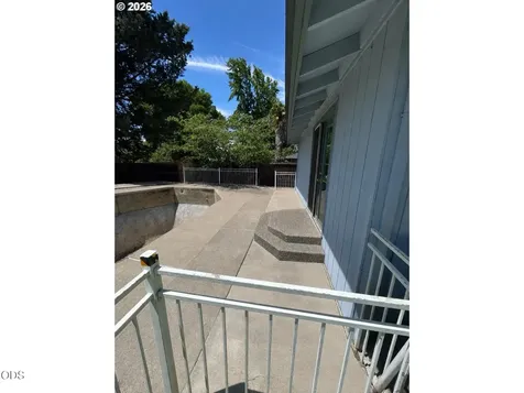 2122 Hill Way Medford OR 97504