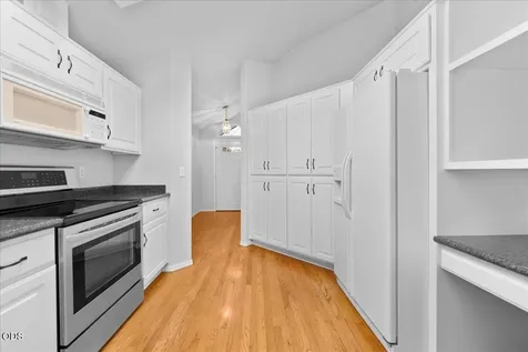 2736 Juanita Avenue Medford OR 97504
