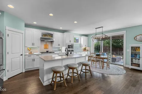 20867 SE Sunniberg Lane Bend OR 97702