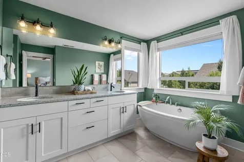 20867 SE Sunniberg Lane Bend OR 97702