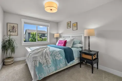 20867 SE Sunniberg Lane Bend OR 97702