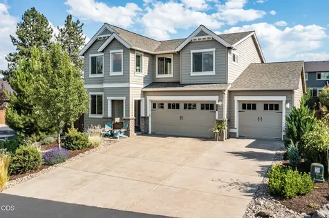 20867 SE Sunniberg Lane Bend OR 97702