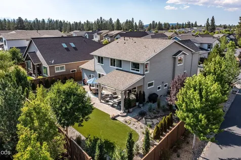 20867 SE Sunniberg Lane Bend OR 97702