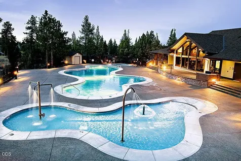 20867 SE Sunniberg Lane Bend OR 97702