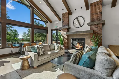 20867 SE Sunniberg Lane Bend OR 97702