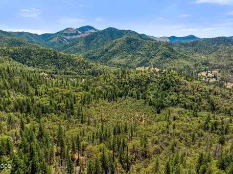 4199 Foots Creek Road Rogue River OR 97537