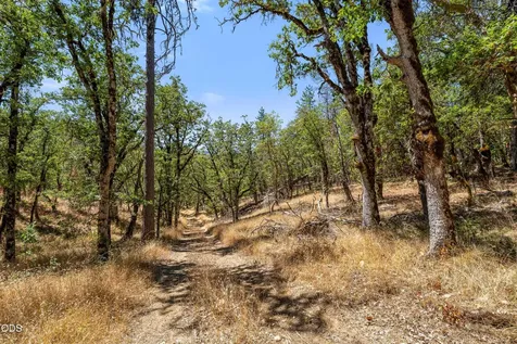 4199 Foots Creek Road Rogue River OR 97537