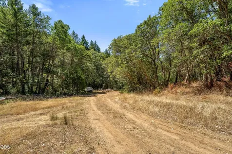 4199 Foots Creek Road Rogue River OR 97537