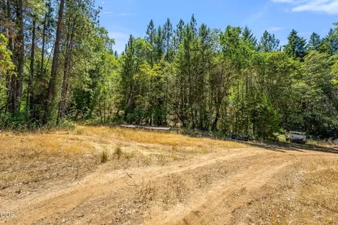 4199 Foots Creek Road Rogue River OR 97537