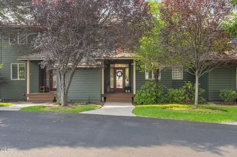 1141 Golden Pheasant Drive Redmond OR 97756