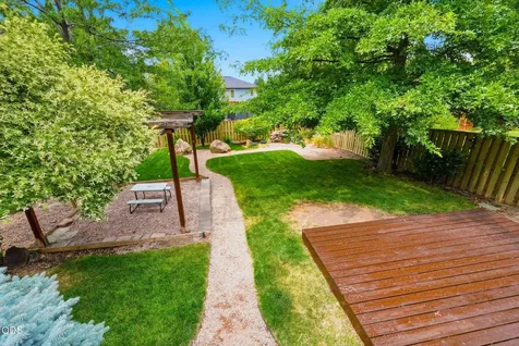 2765 SW 49th Street Redmond OR 97756