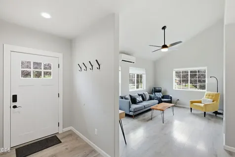 327 NW Elm Avenue Redmond OR 97756