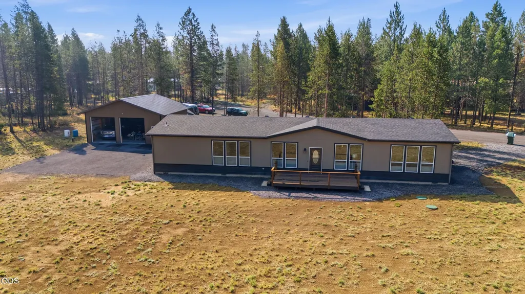 16760 Pine Place La Pine OR 97739
