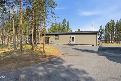 16760 Pine Place La Pine OR 97739