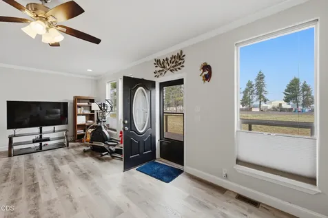 16760 Pine Place La Pine OR 97739